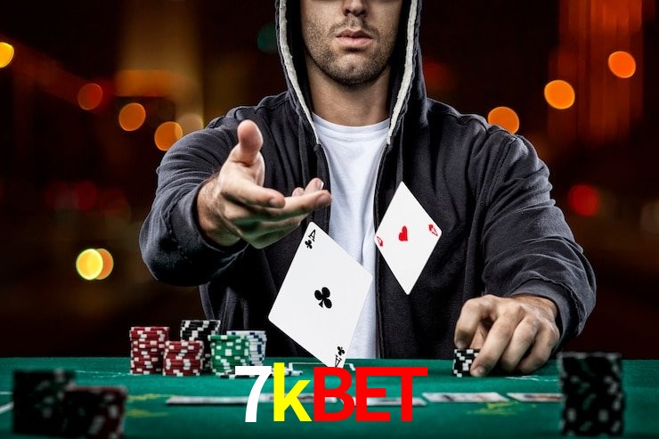 Comparação APP mobile vs versão web da 7kbet